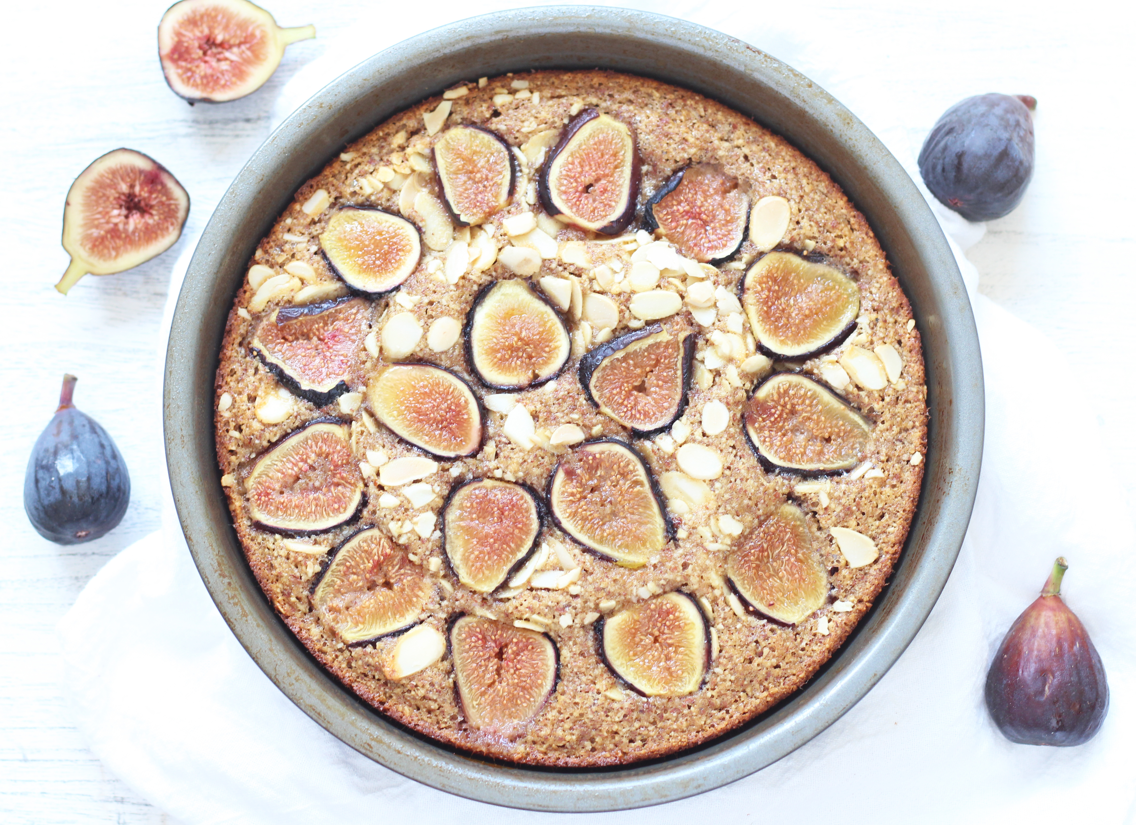 Fig and almond snacking cake - dairy-free and sweetened with honey and free of refined sugars, this cake makes a great snack or breakfast!