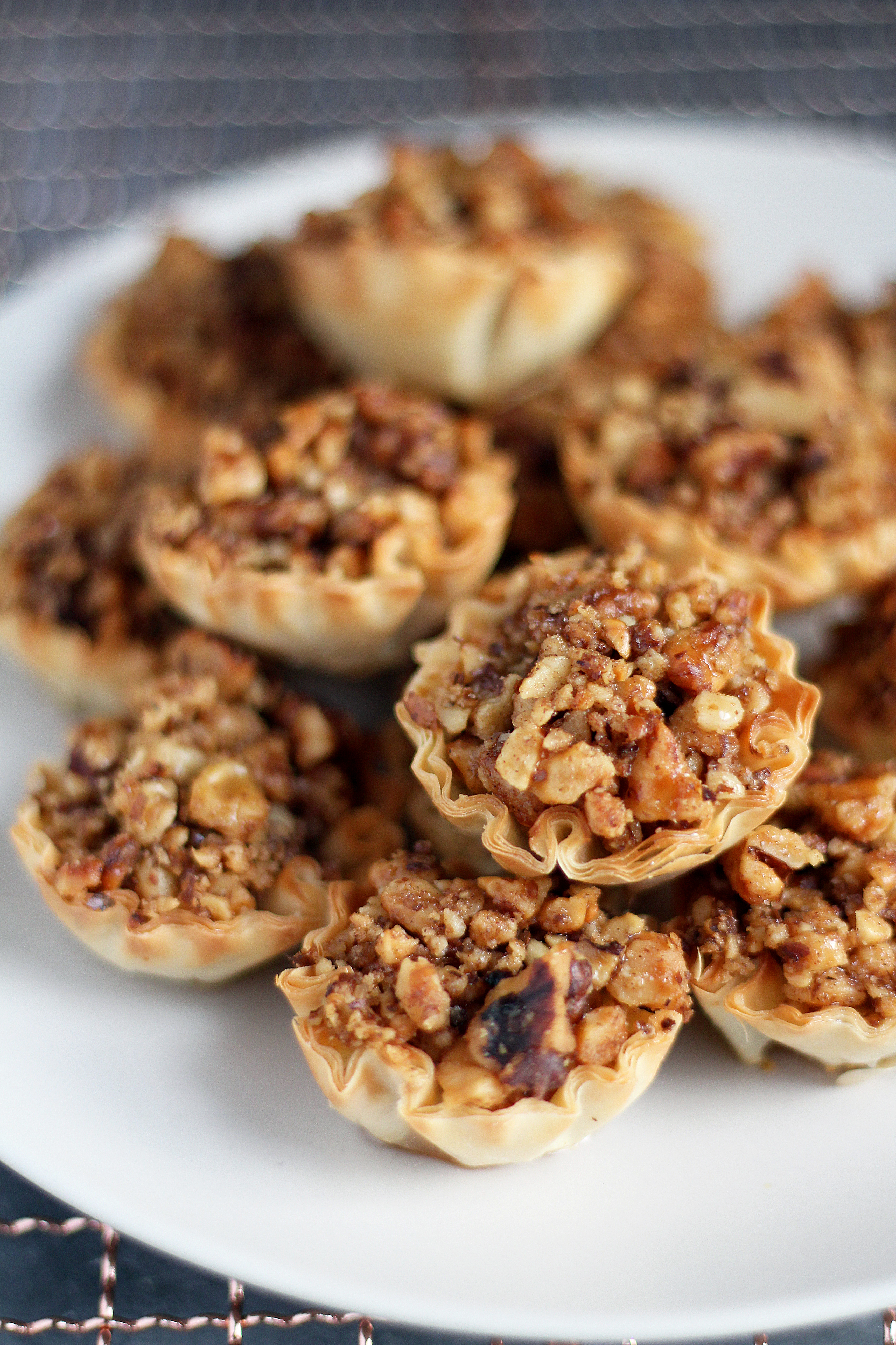 Easy walnut baklava cups