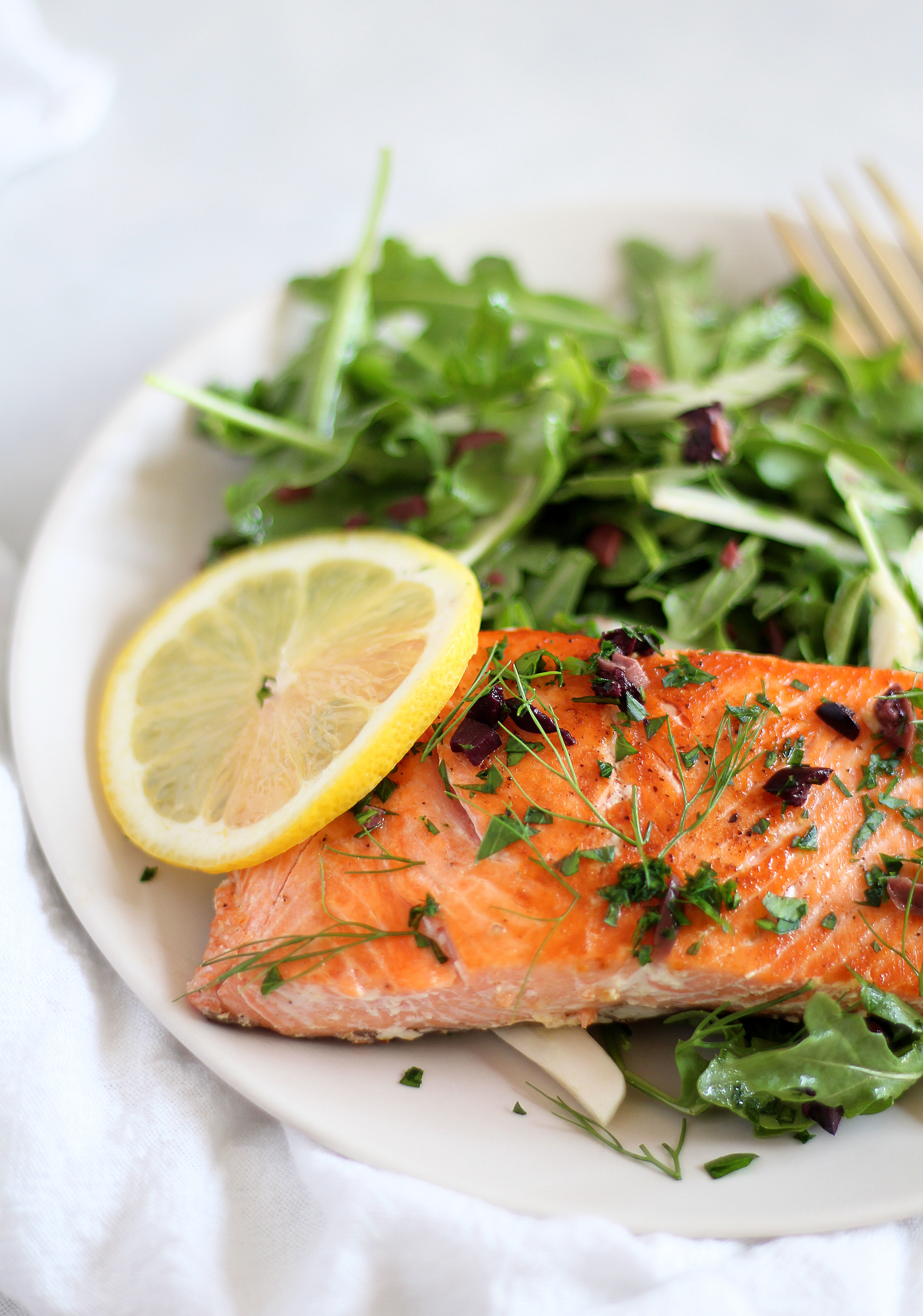 Seared Salmon with Fennel Arugula Salad